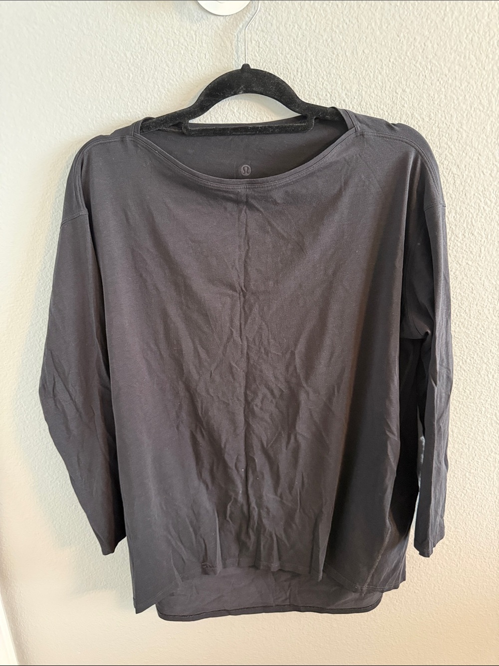 lululemon athletica Long Sleeve Tee - Black